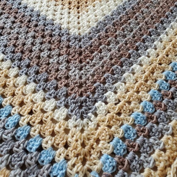 Crochet BABY BLANKET AFGHAN Lap Granny Square 30"x 30" Beige Blue Gray Brown New - Picture 7 of 13